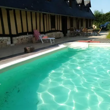 Longere Les Pieds Dans L Eau *